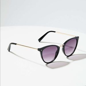 LOFT Metal Detail Cateye Sunglasses